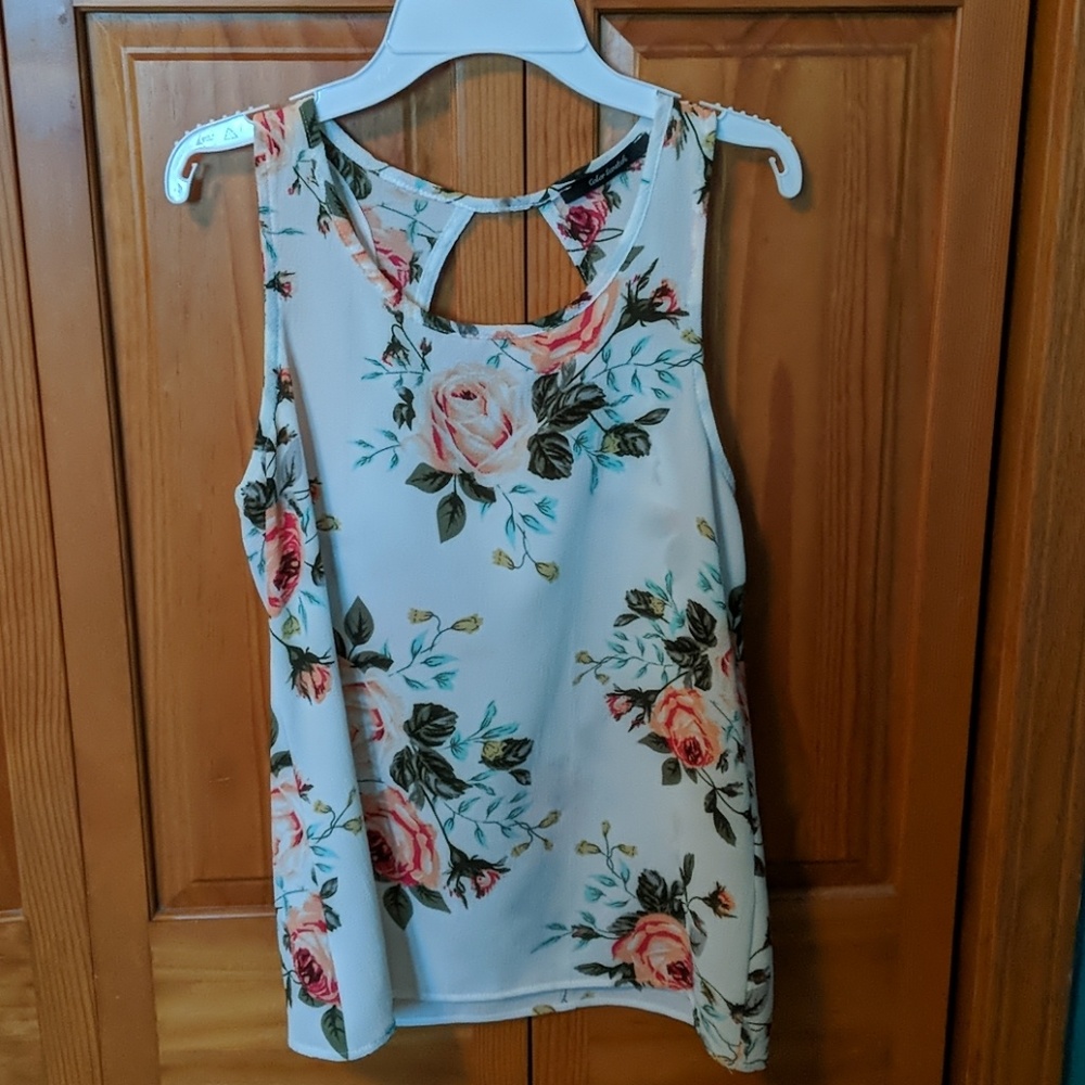 Cute floral top